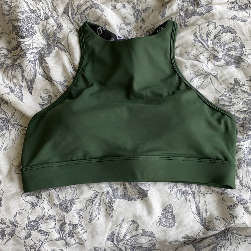 Chestee green sports bra